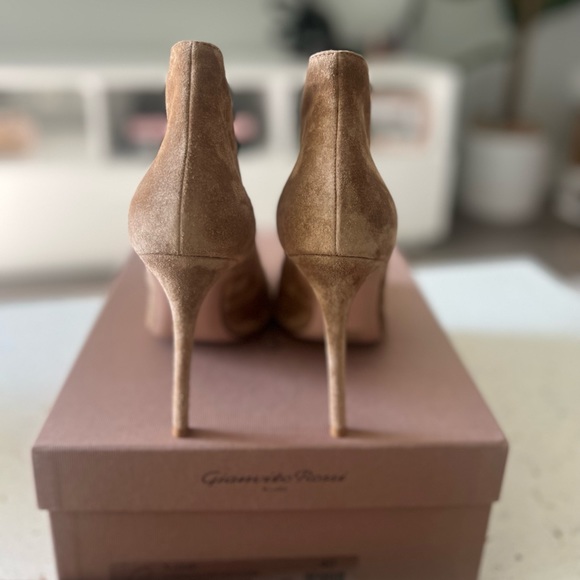 GIANVITO ROSSI Vamp 105mm Camel Suede Ankle Boots (Size 40) - Picture 8 of 9